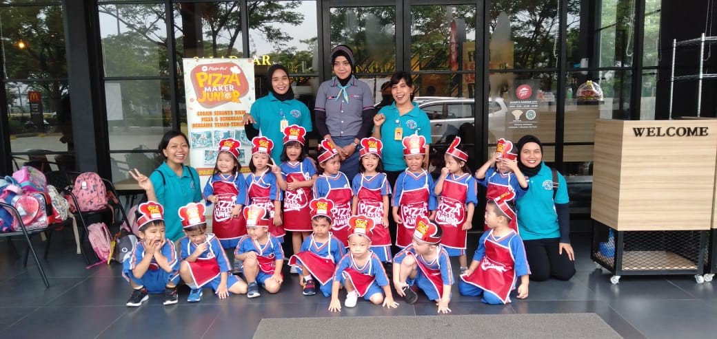 Fieldtrip ke Pizza Hut